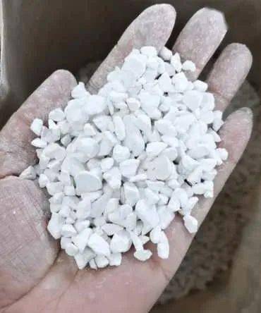 一种价廉高效环保的消毒产品 养殖户巧用生石灰作 五剂